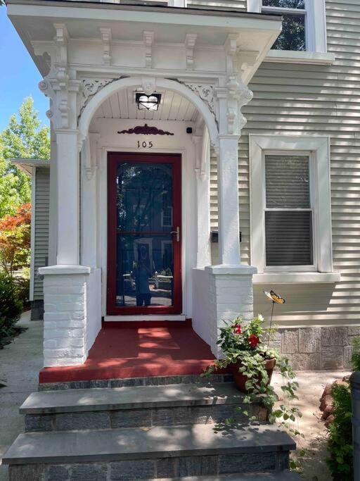 Beautiful Studio Apartment In Historic House New Haven Exterior foto